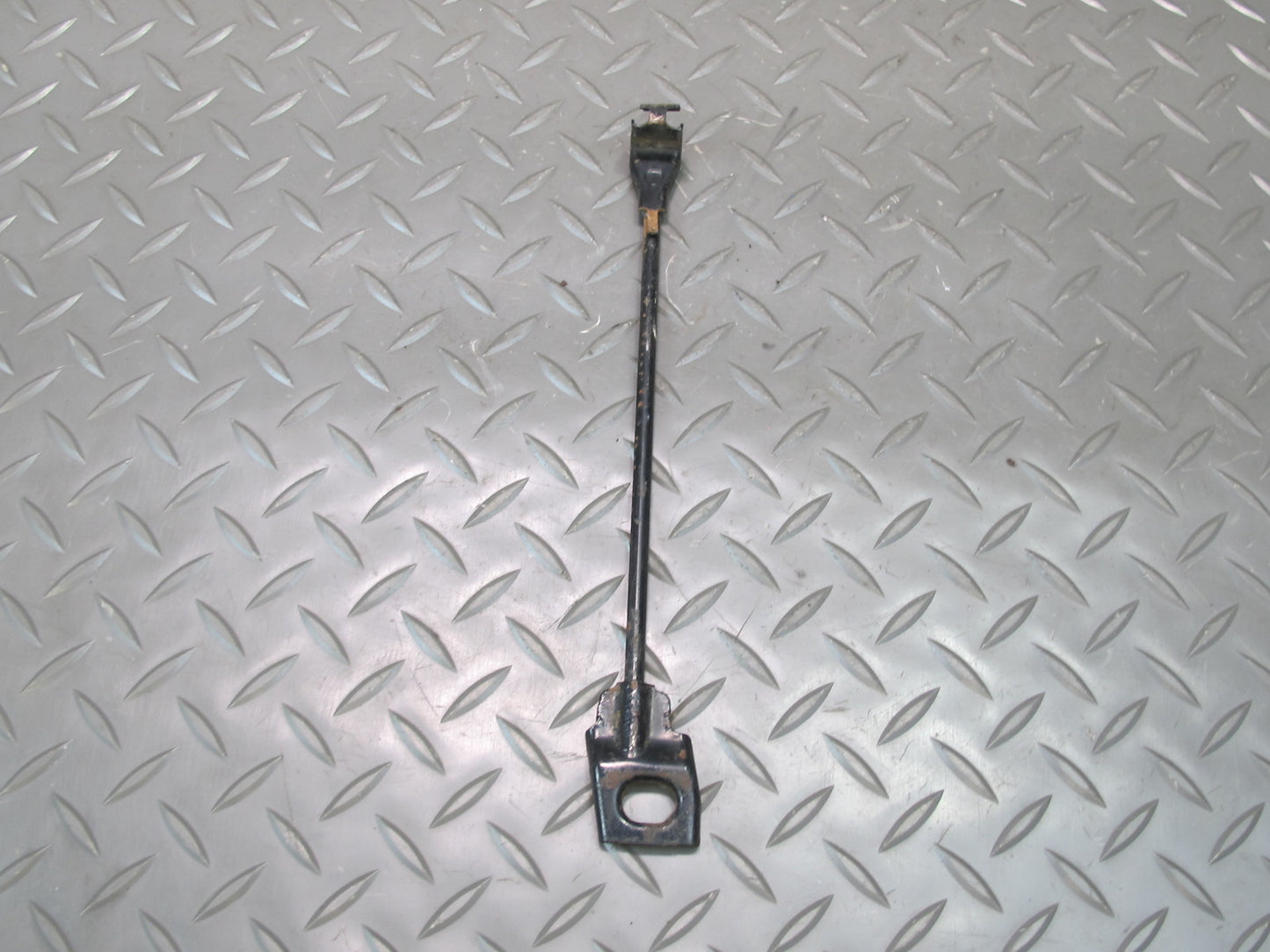 08-14 Lexus USE20L Is-f Battery Cover Tray Support Mount Set 74433-53050 OEM