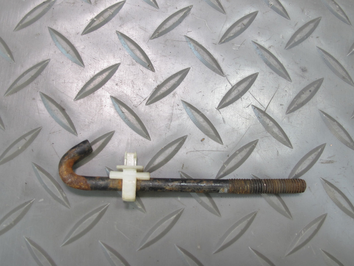 08-14 Lexus USE20L Is-f Battery Cover Tray Support Mount Set 74433-53050 OEM