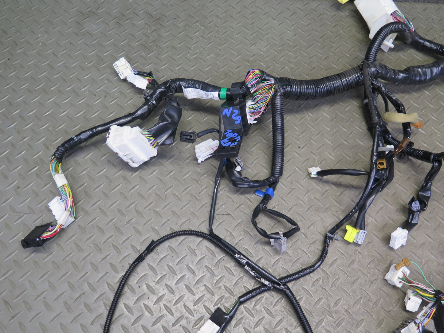 04-05 Nissan Z33 350Z Convertible Room Lamp Wire Wiring Harness 24060-CD060 OEM