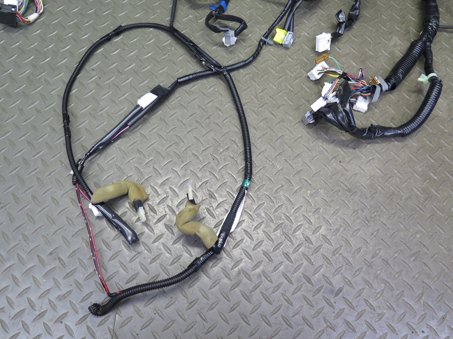 04-05 Nissan Z33 350Z Convertible Room Lamp Wire Wiring Harness 24060-CD060 OEM