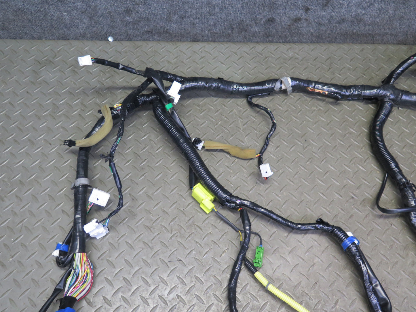 04-05 Nissan Z33 350Z Convertible Room Lamp Wire Wiring Harness 24060-CD060 OEM