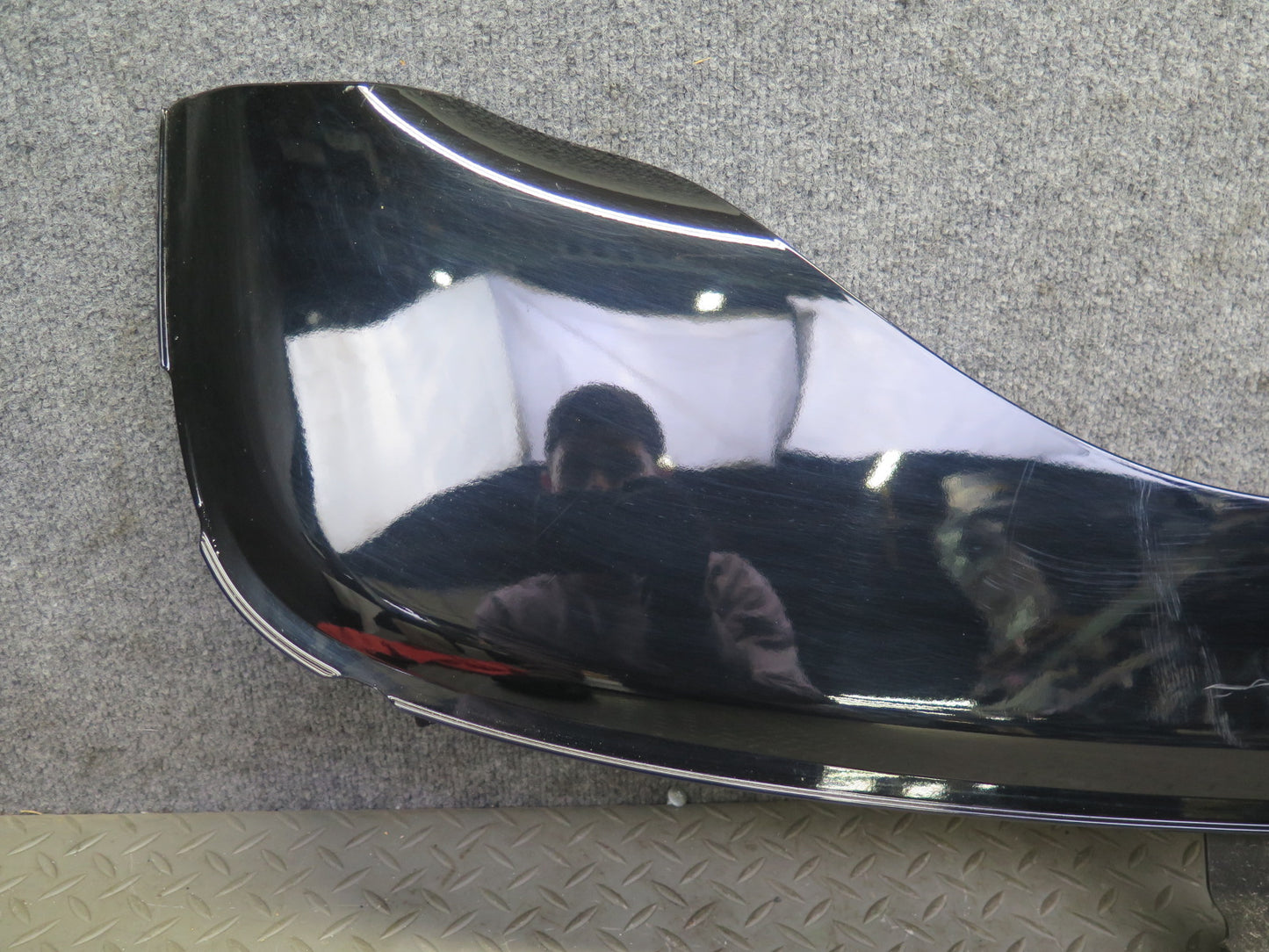 03-06 Chevrolet SSR Rear Lid Extension Panel Black OEM