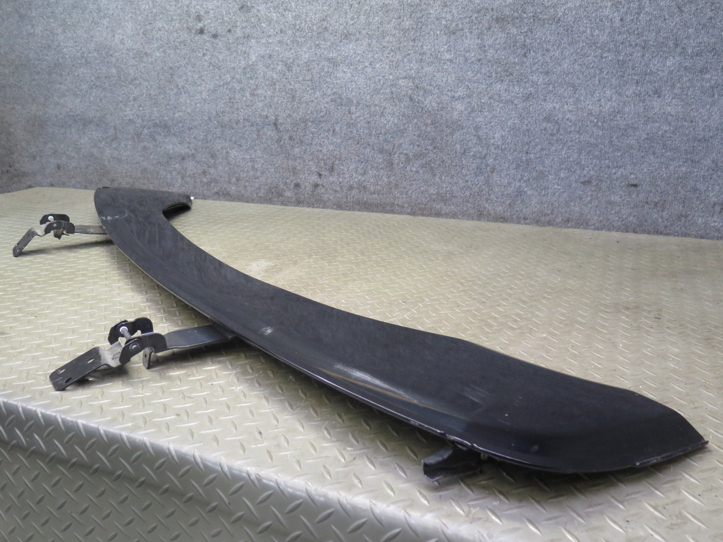 03-06 Chevrolet SSR Rear Lid Extension Panel Black OEM