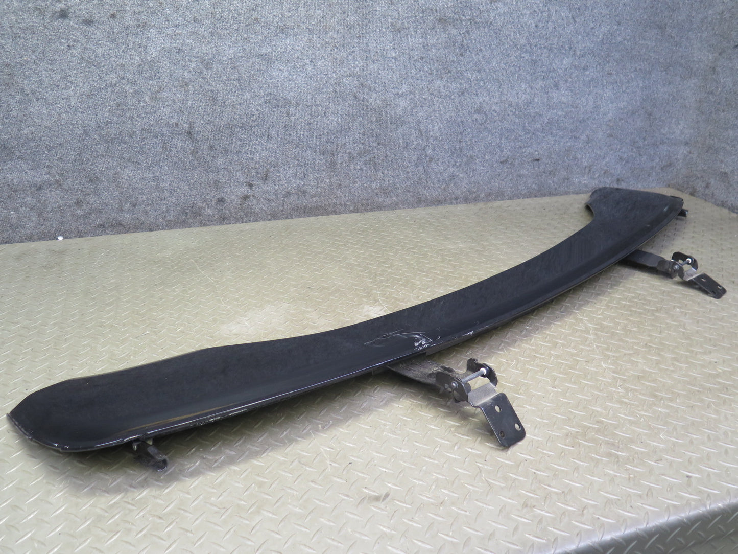 03-06 Chevrolet SSR Rear Lid Extension Panel Black OEM