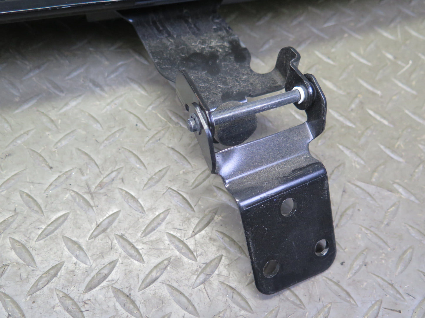 03-06 Chevrolet SSR Rear Lid Extension Panel Black OEM