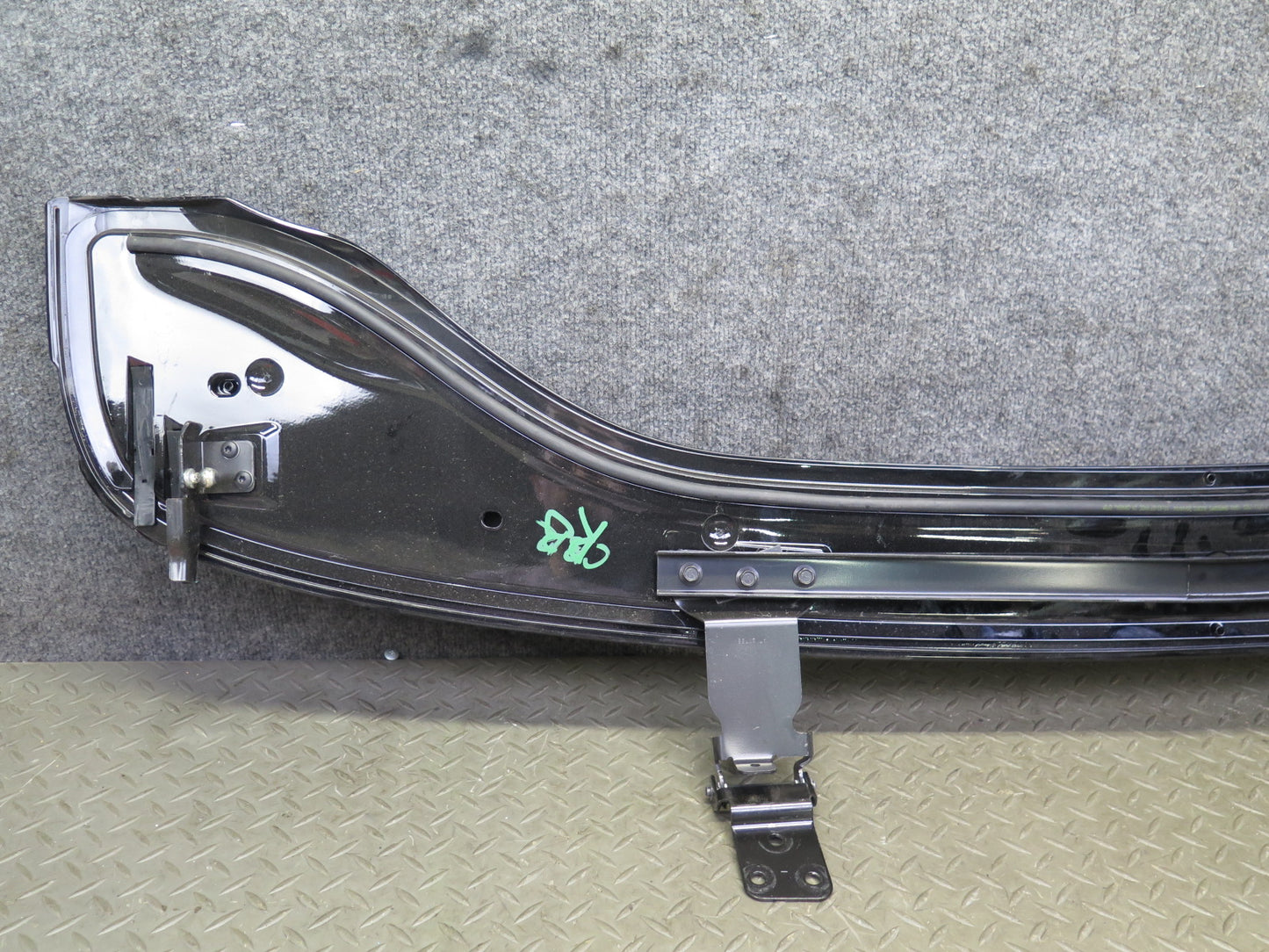 03-06 Chevrolet SSR Rear Lid Extension Panel Black OEM