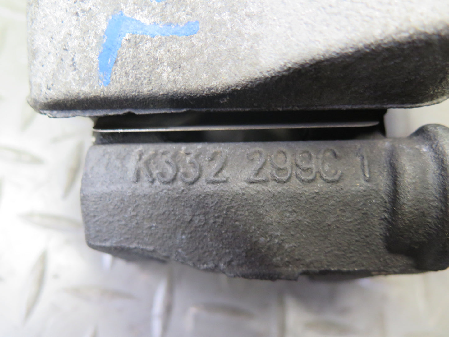 03-06 Chevrolet SSR Set of 2 Front Left & Right Brake Caliper PBR OEM