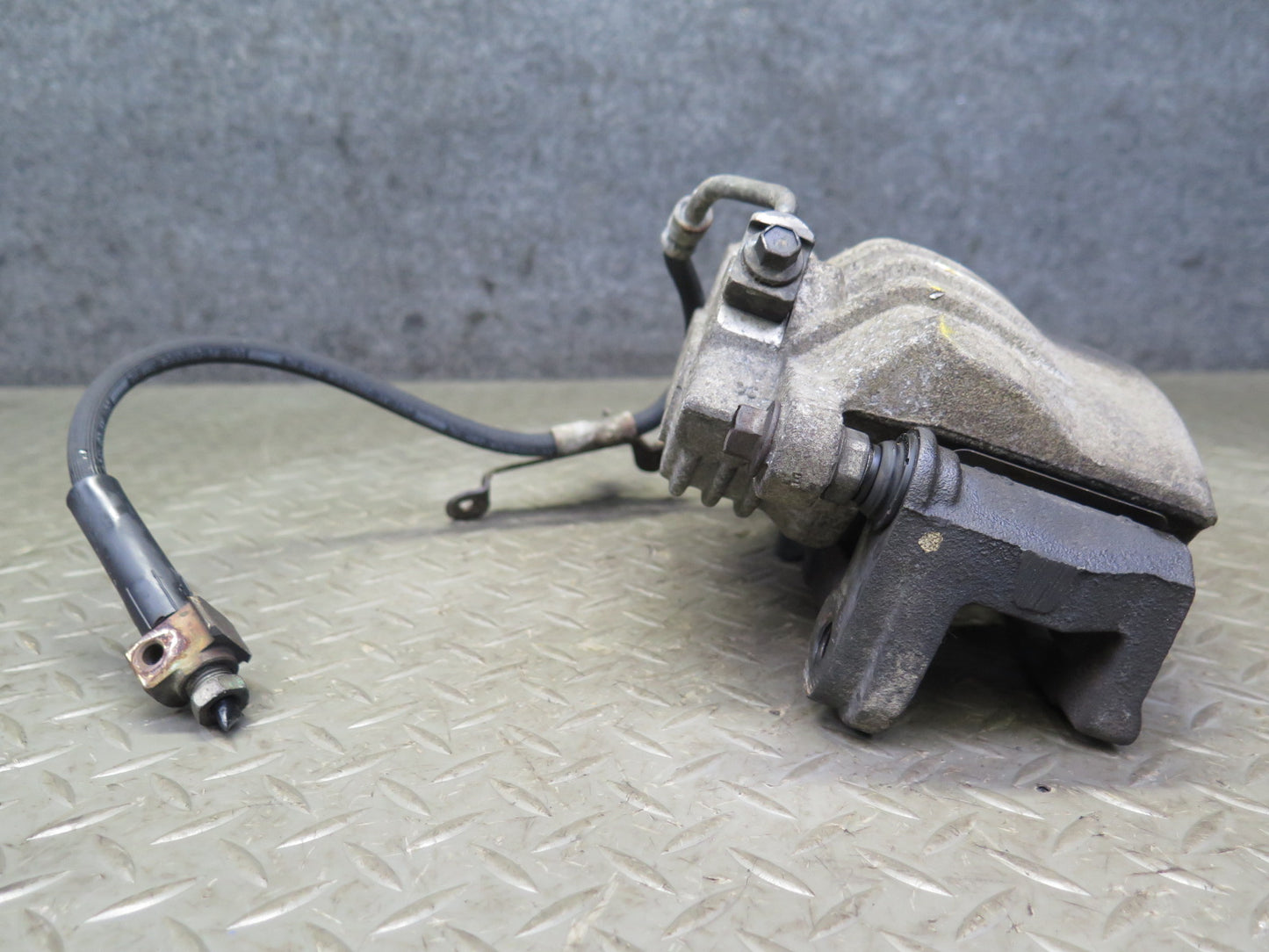 03-06 Chevrolet SSR Set of 2 Front Left & Right Brake Caliper PBR OEM