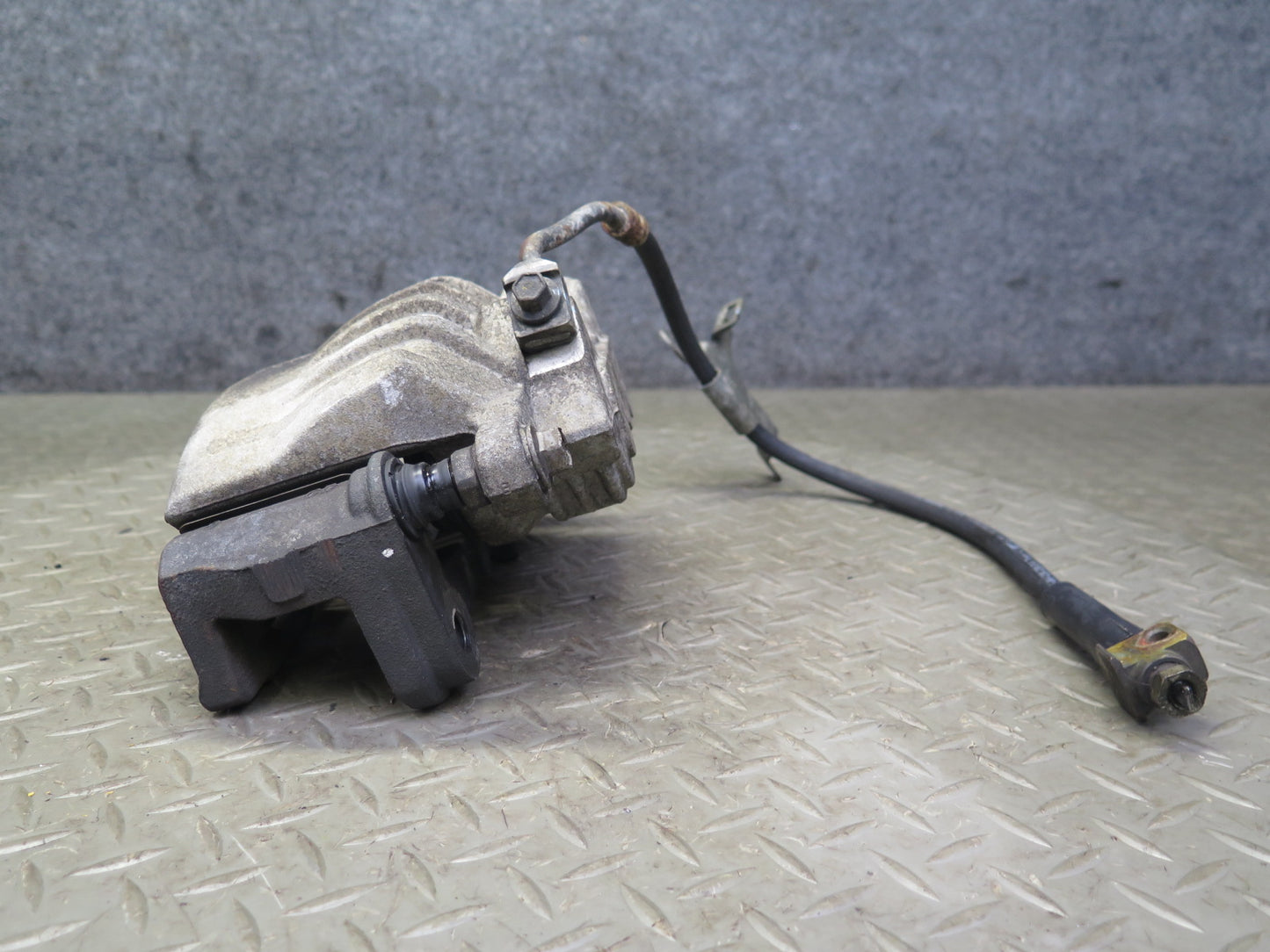 03-06 Chevrolet SSR Set of 2 Front Left & Right Brake Caliper PBR OEM