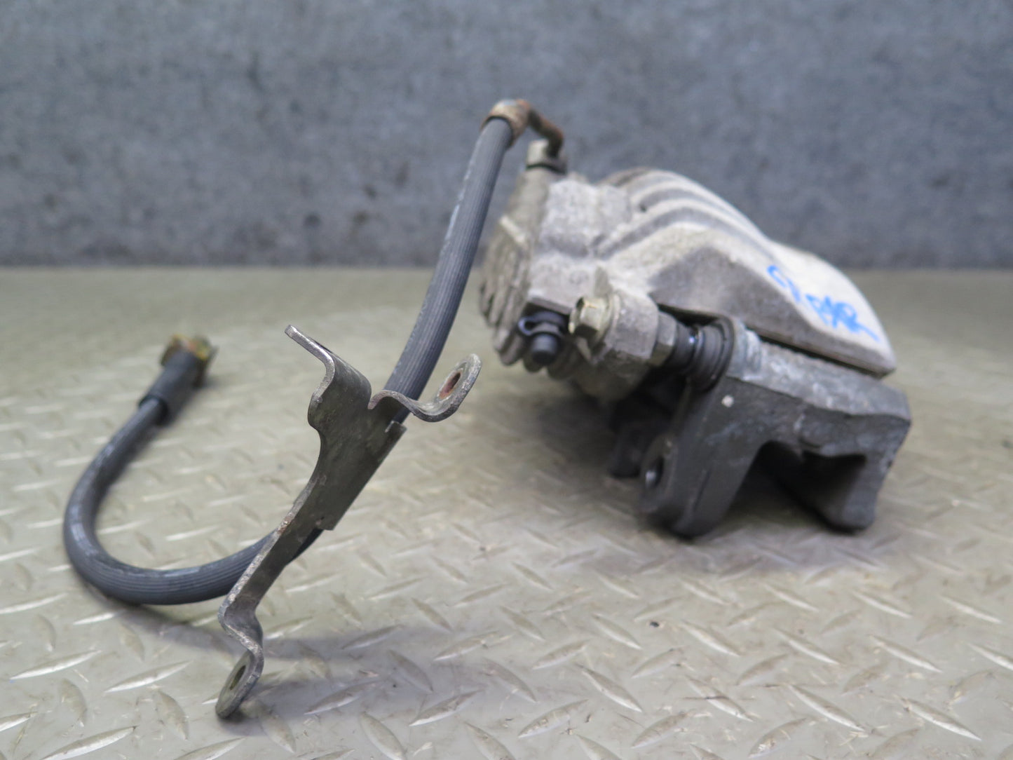 03-06 Chevrolet SSR Set of 2 Front Left & Right Brake Caliper PBR OEM