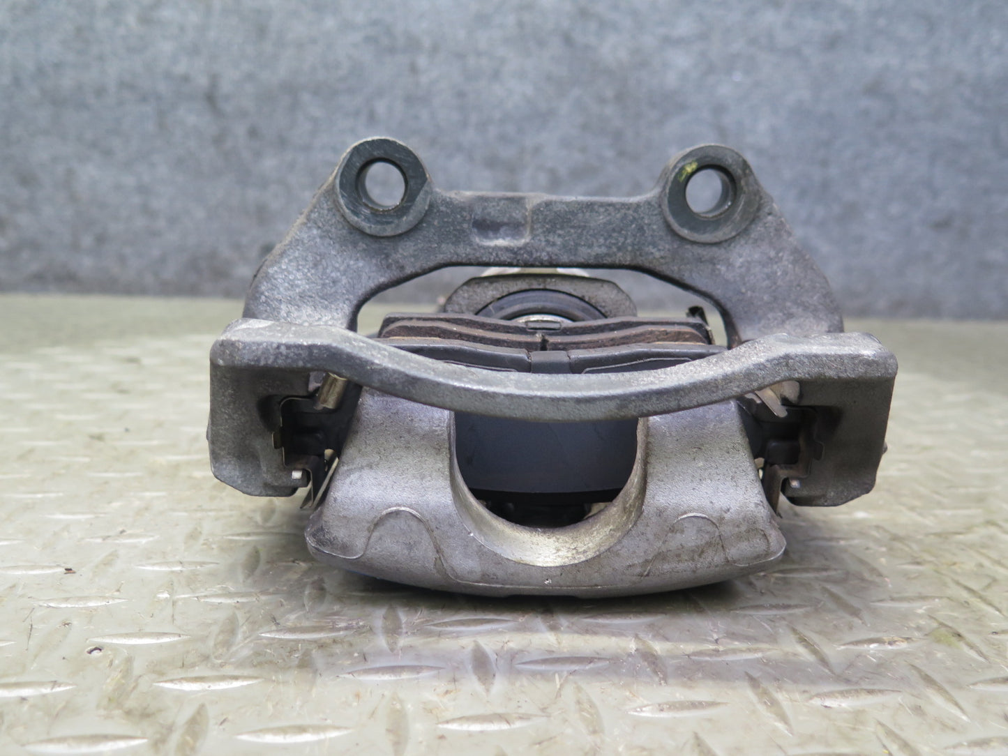 03-06 Chevrolet SSR Set of 2 Rear Left & Right Brake Caliper OEM