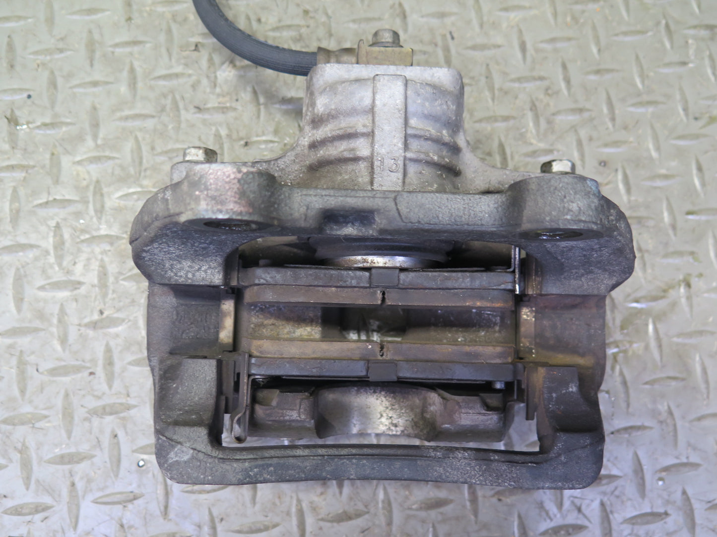 03-06 Chevrolet SSR Set of 2 Rear Left & Right Brake Caliper OEM