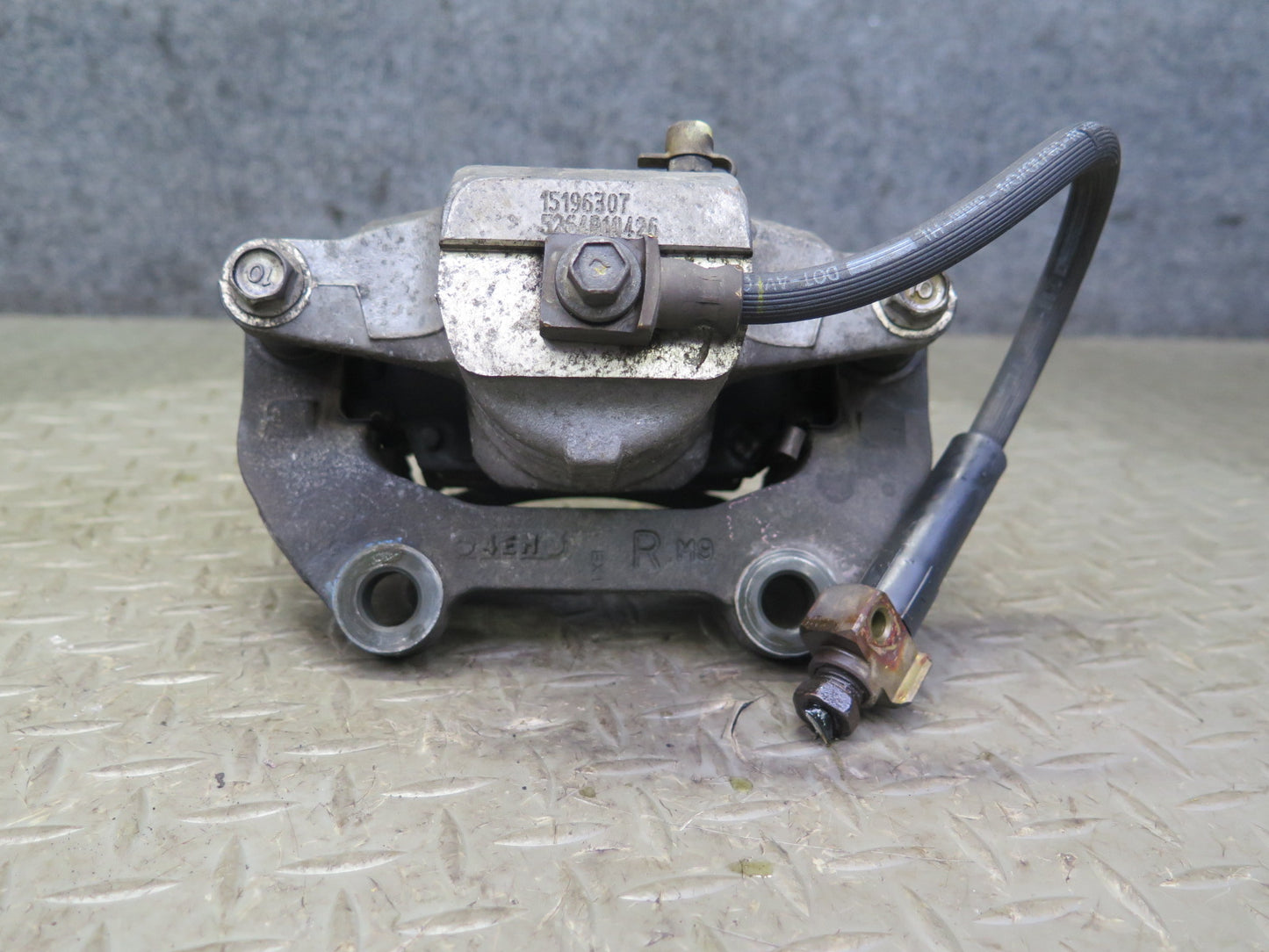 03-06 Chevrolet SSR Set of 2 Rear Left & Right Brake Caliper OEM