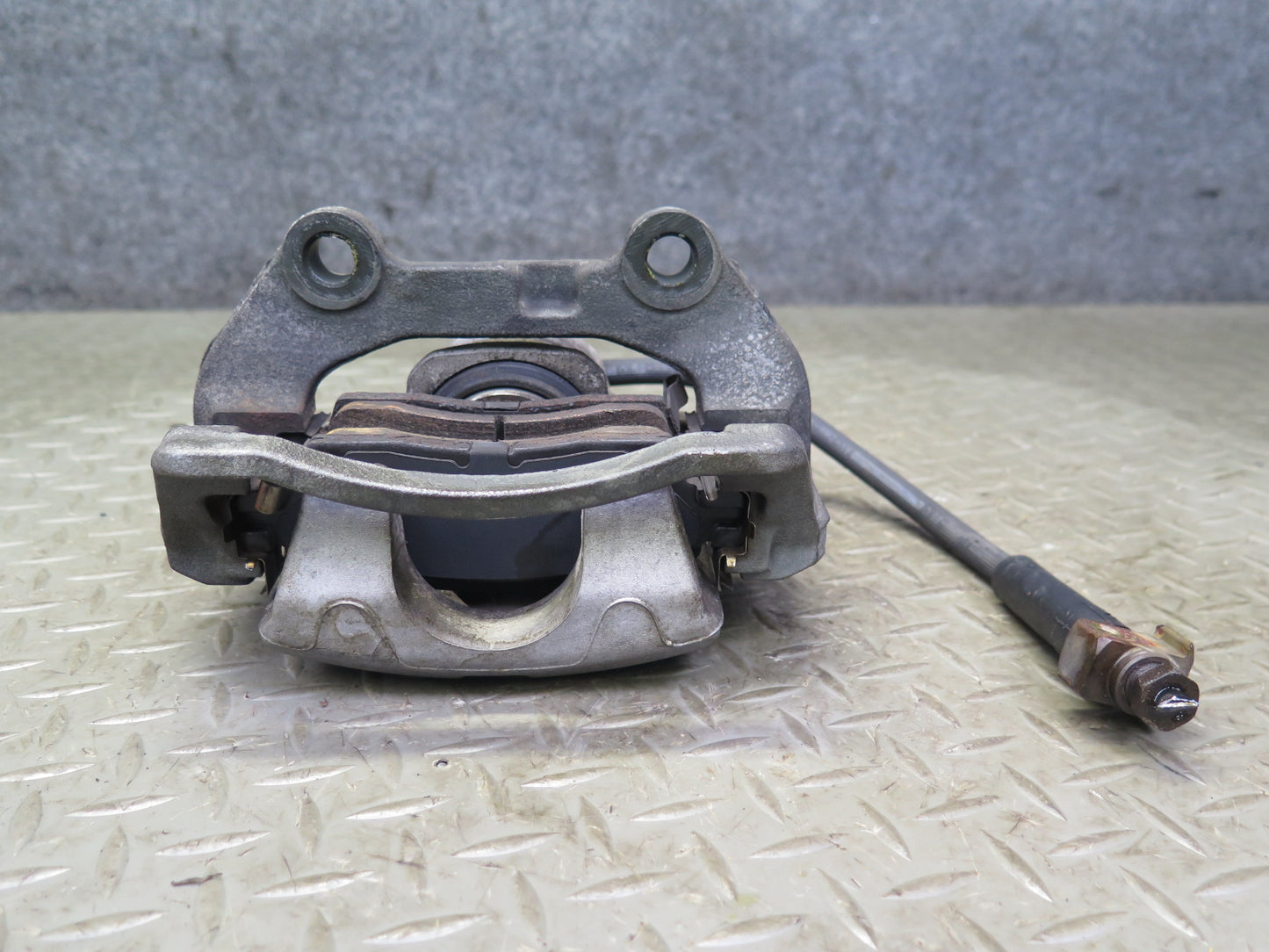 03-06 Chevrolet SSR Set of 2 Rear Left & Right Brake Caliper OEM