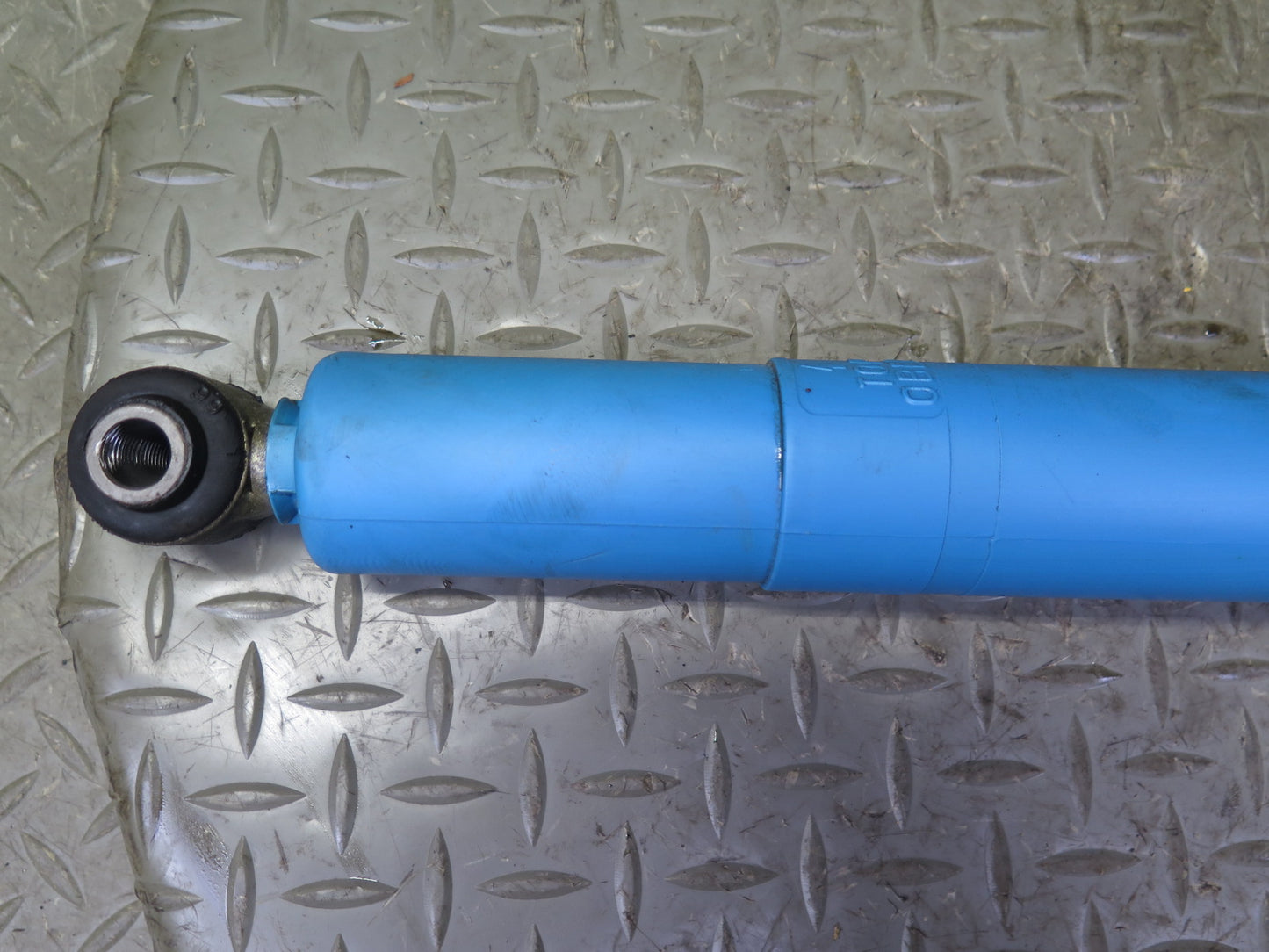 03-06 Chevrolet SSR A/T Set of 2 Rear Left & Right Strut Shock Absorber Bilstein