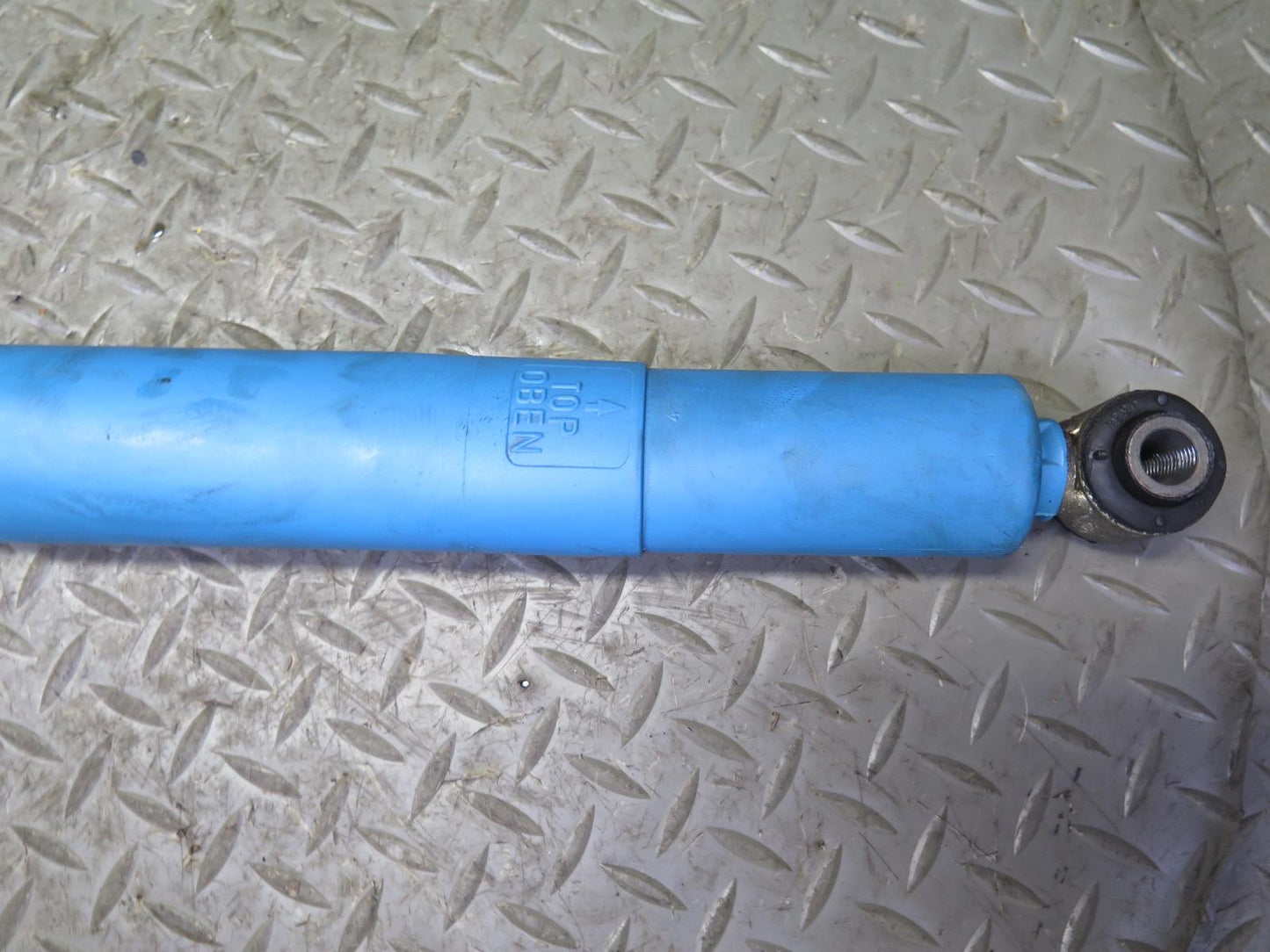 03-06 Chevrolet SSR A/T Set of 2 Rear Left & Right Strut Shock Absorber Bilstein