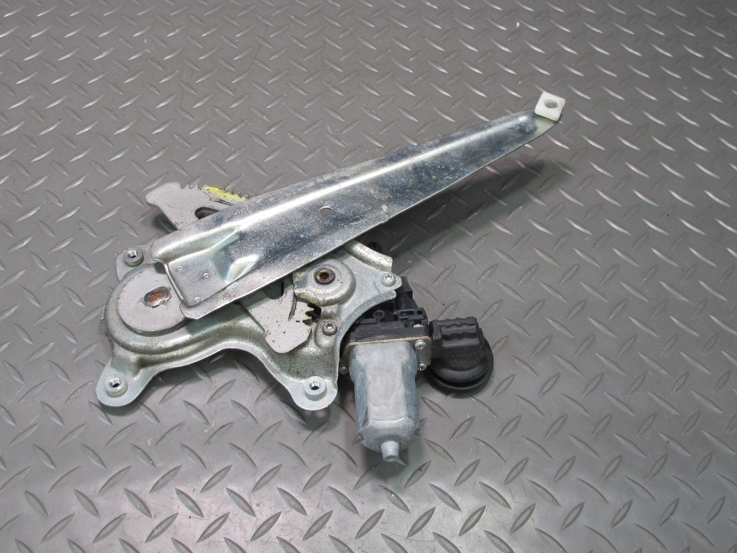 06-08 Lexus IS250 IS350 Is-f Rear Right Door Window Regulator w Motor OEM