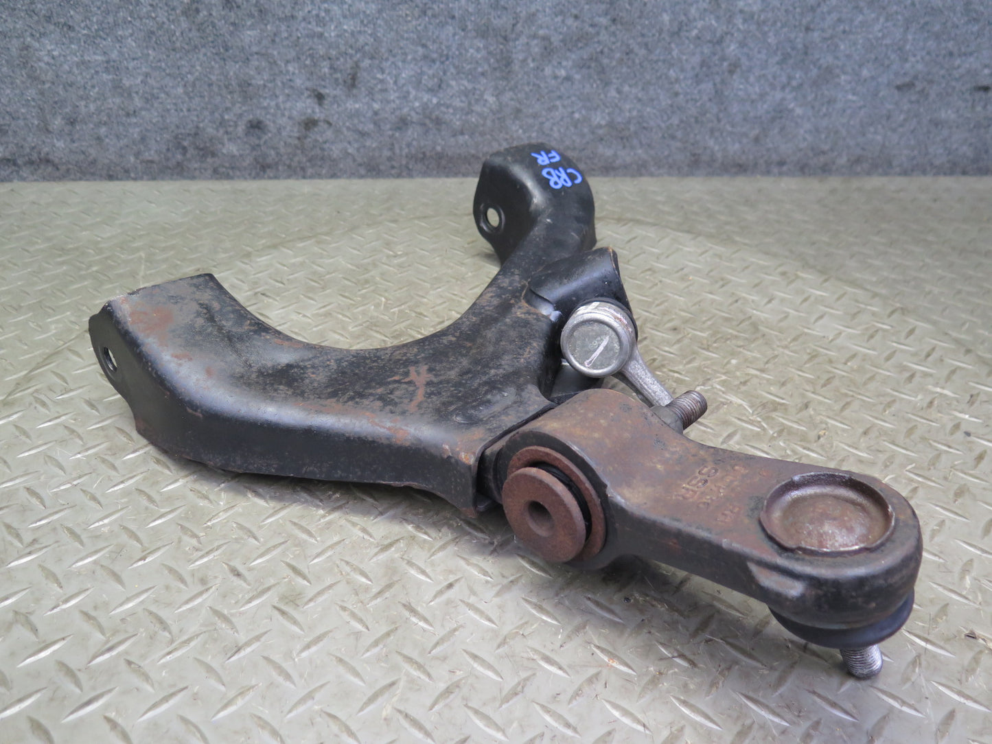 03-06 Chevrolet SSR Set of 2 Front Right Suspension Yoke & Lower Control Arm OEM