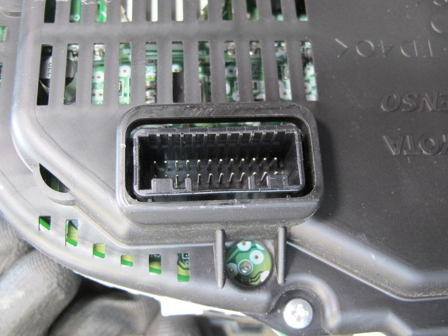 08-09 Lexus USE20L Is-f Instrument Cluster Gauge Speedometer 83800-53780 OEM