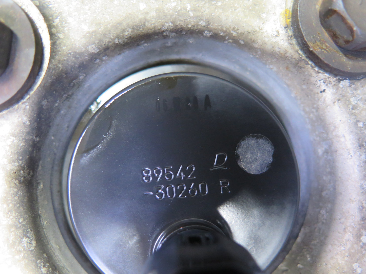 08-14 Lexus USE20L Is-f RWD Front Right Spindle Knuckle Wheel Hub Bearing OEM