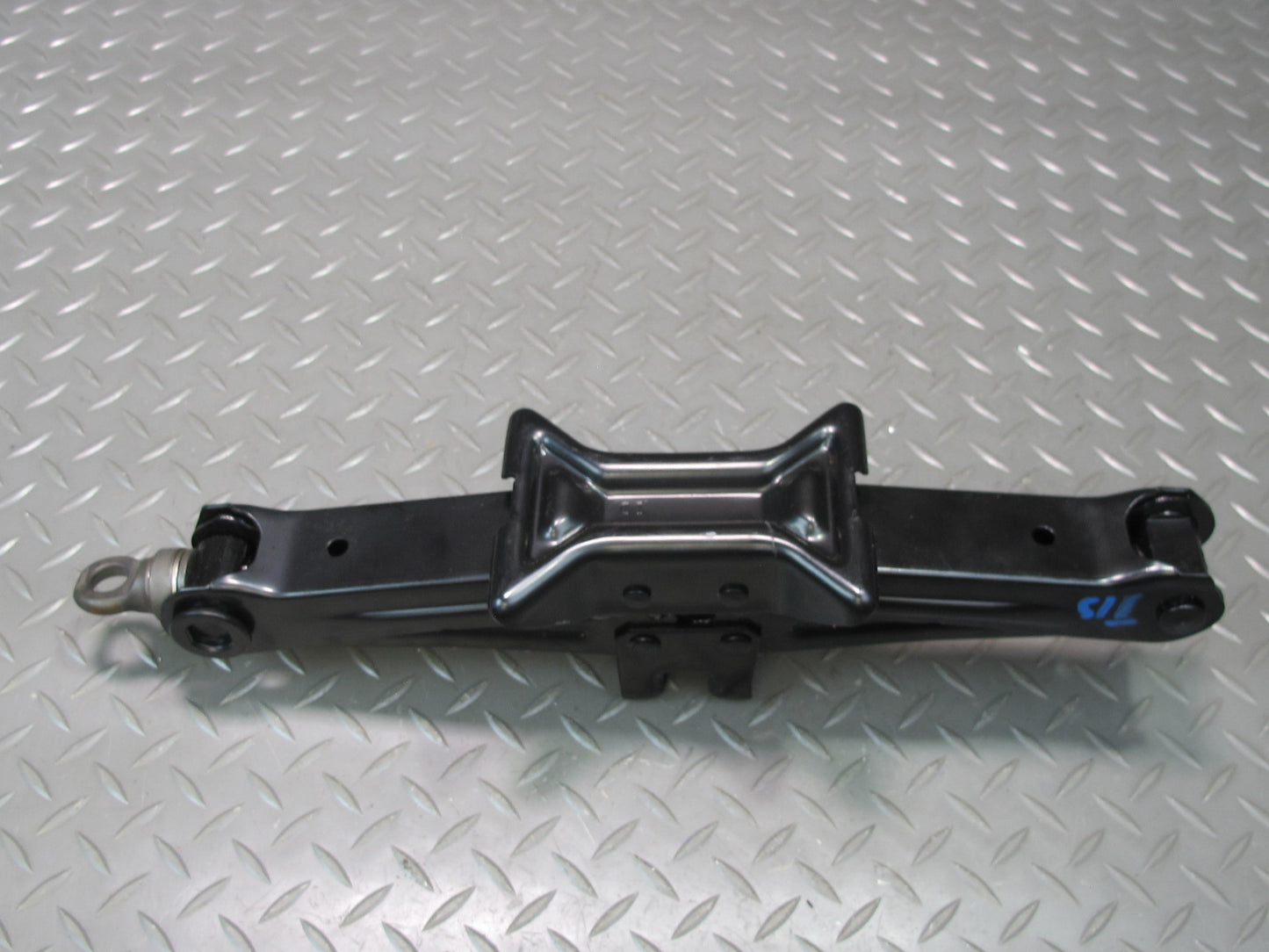 08-14 Lexus USE20L Is-f Emergency Spare Wheel Tire Lift Jack OEM