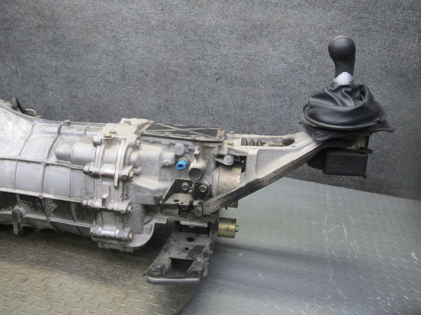 2004 Nissan Z33 350Z FS6R31A M/T Manual Transmission w Gear Shifter 68k Miles