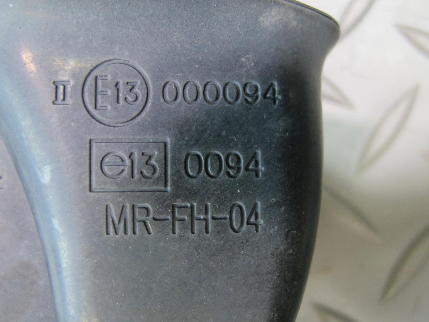 06-15 Lexus IS250 IS350 Is-f High & Low Tone Note Horn Pitch Signal Set OEM