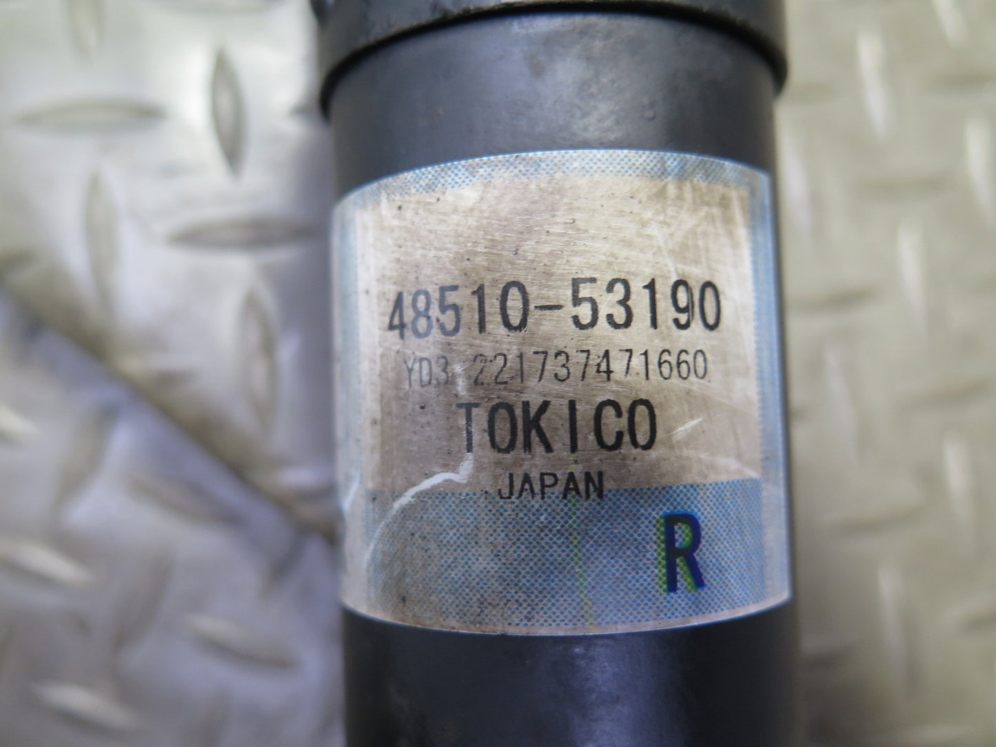 08-10 Lexus USE20L Is-f RWD Set of 2 Front Right & Left Strut Shock Absorber OEM