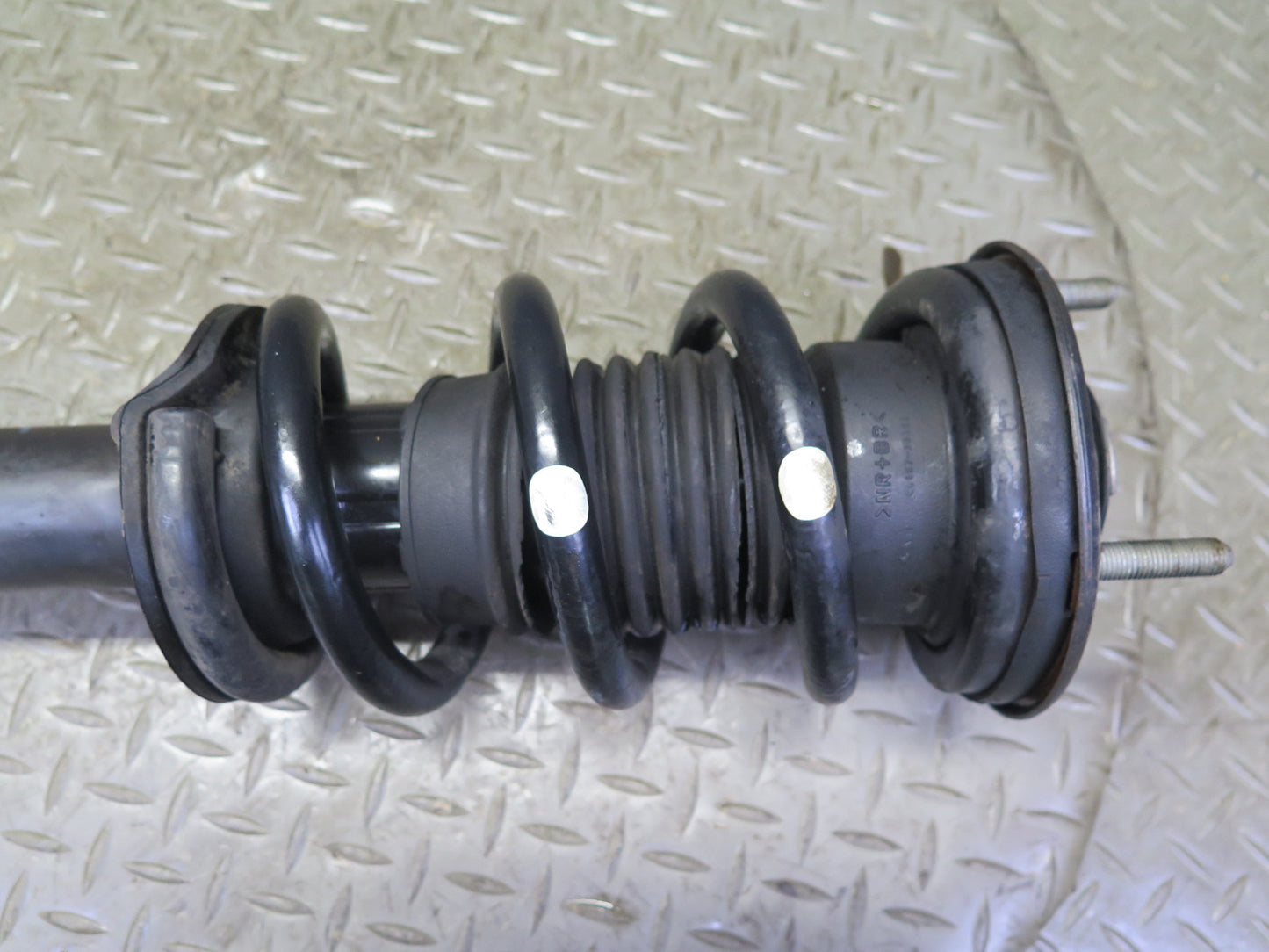 08-10 Lexus USE20L Is-f RWD Set of 2 Front Right & Left Strut Shock Absorber OEM