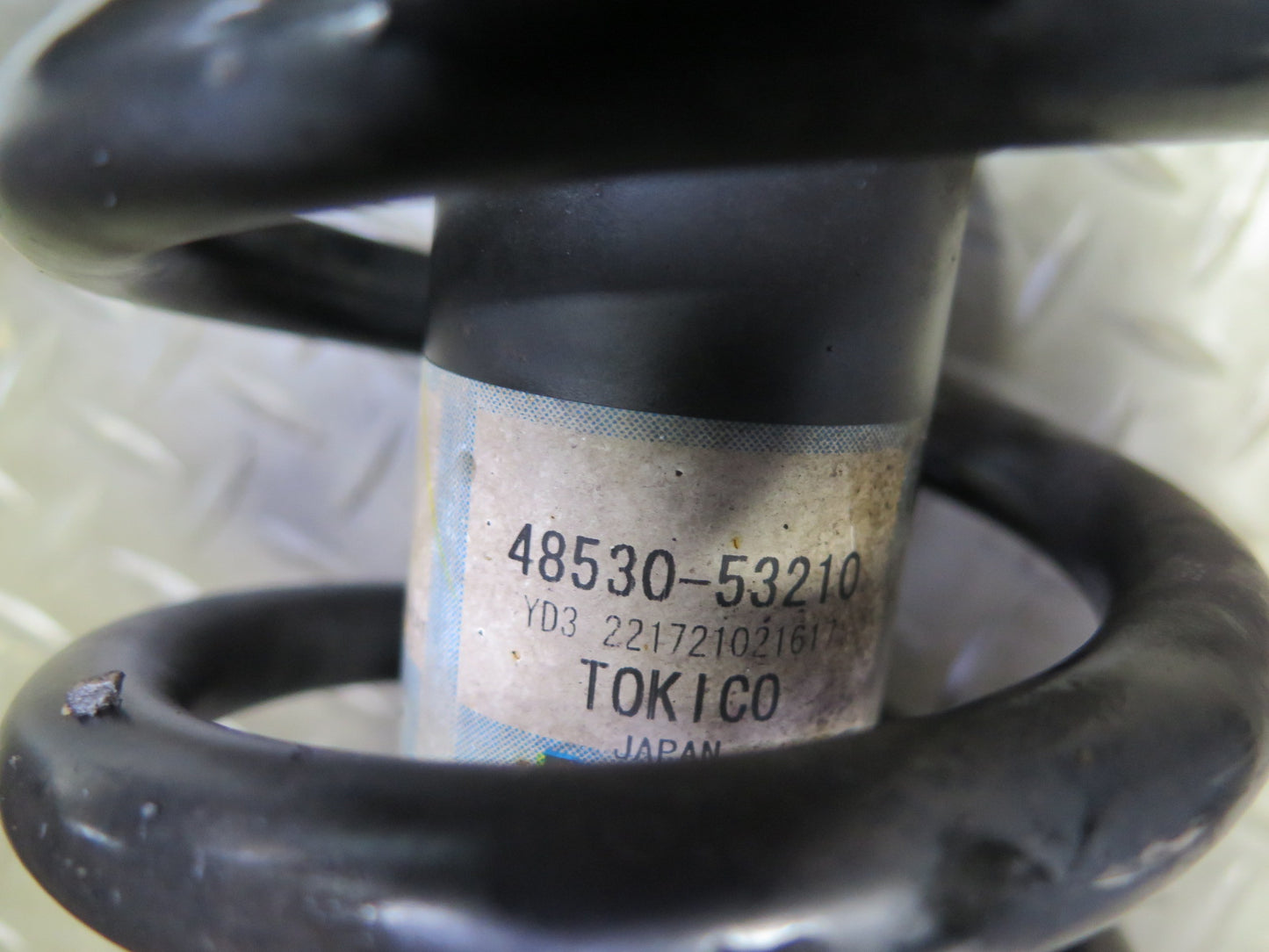 08-10 Lexus USE20L Is-f RWD Set of 2 Rear Left & Right Strut Shock Absorber OEM