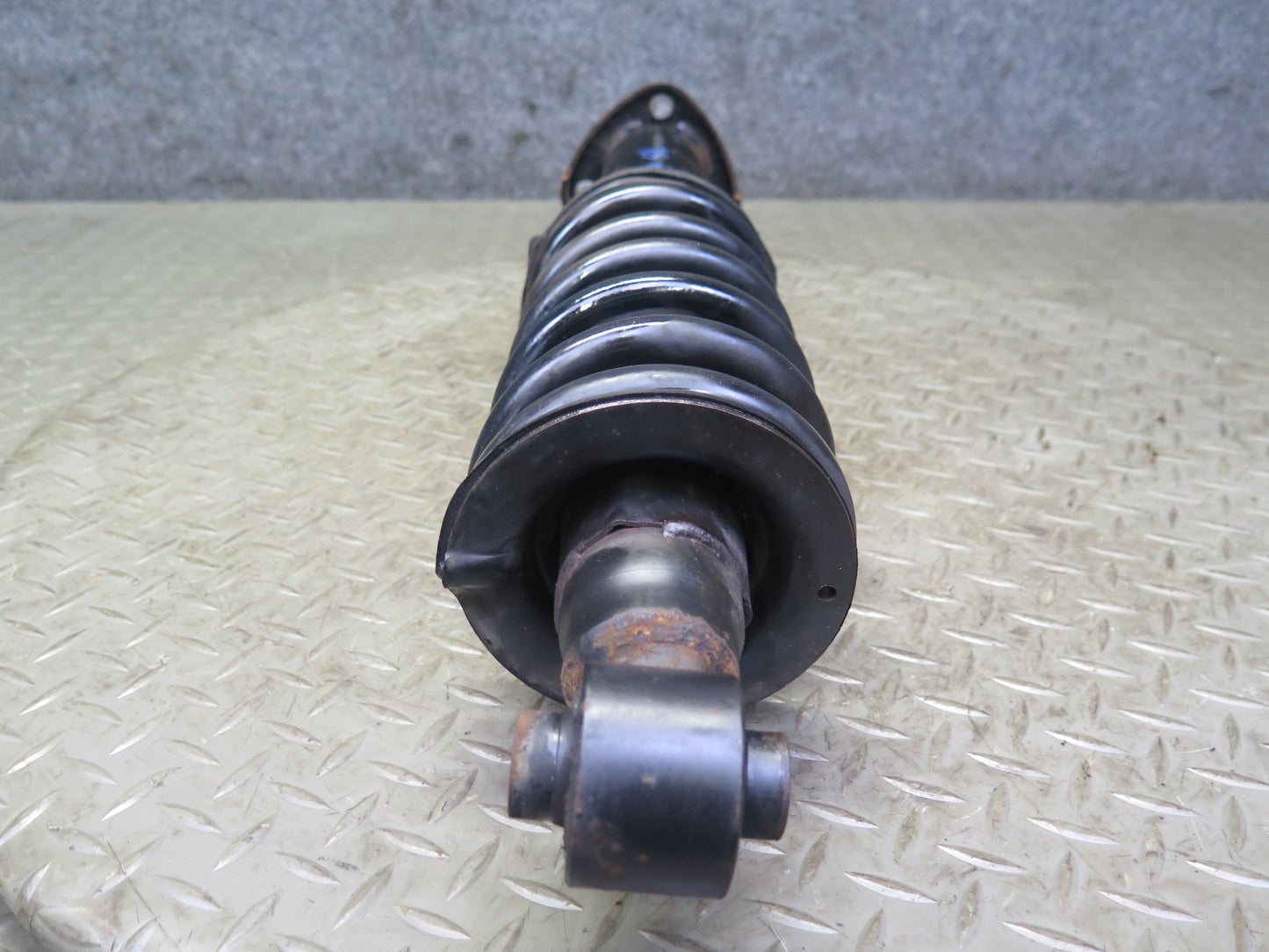 08-10 Lexus USE20L Is-f RWD Set of 2 Rear Left & Right Strut Shock Absorber OEM