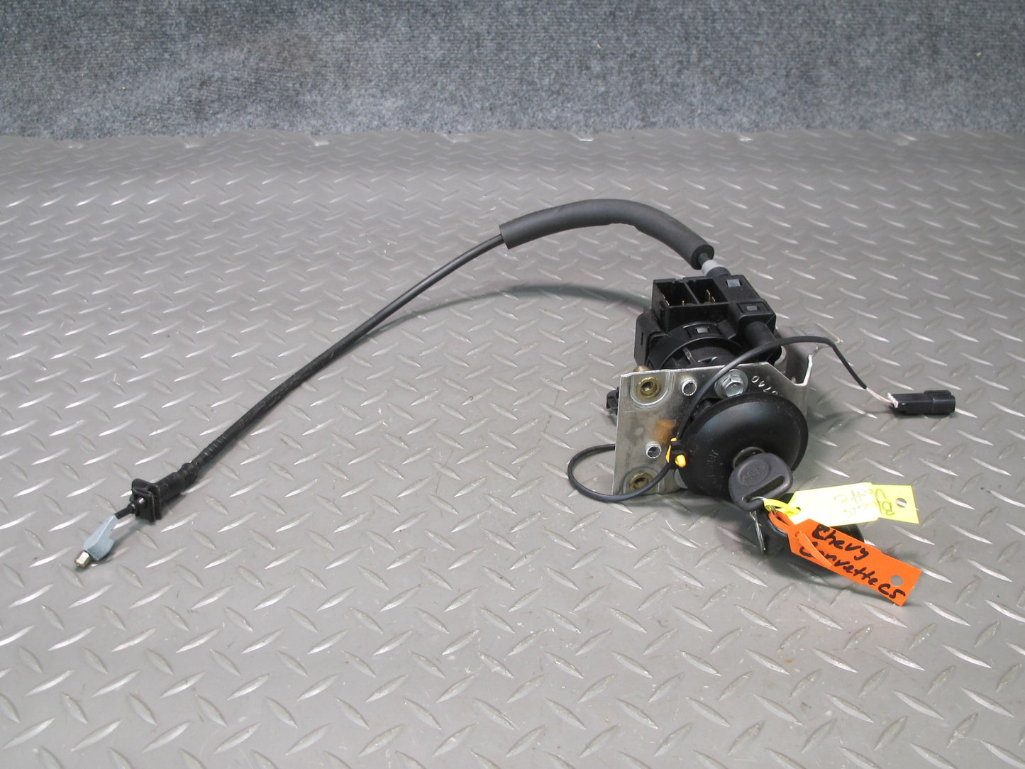 97-04 Chevrolet Corvette C5 Ignition Switch Door Glove Lock Cylinder KEY Set OEM