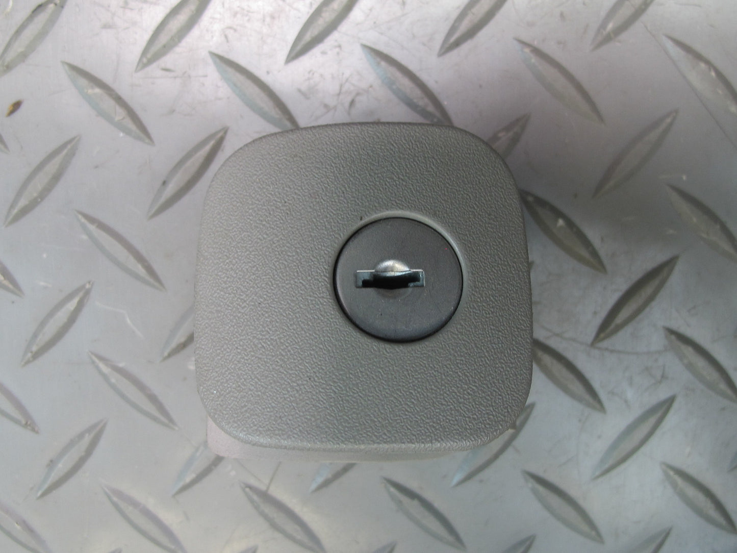 97-04 Chevrolet Corvette C5 Ignition Switch Door Glove Lock Cylinder KEY Set OEM