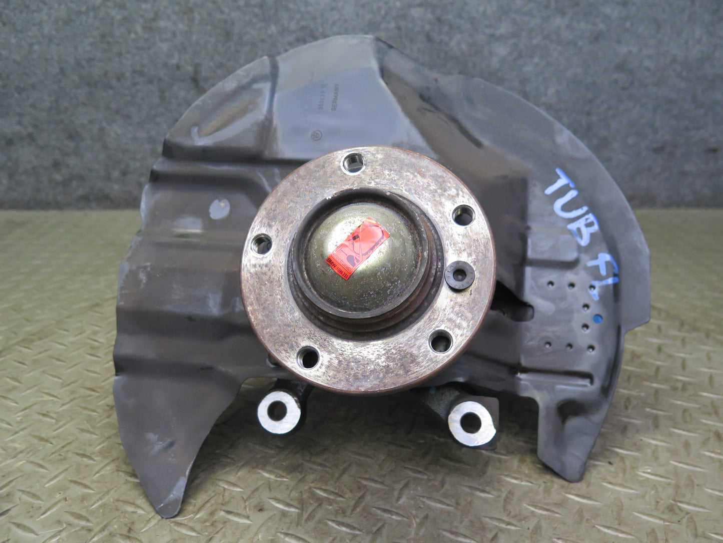 02-06 BMW E46 330i 330ci RWD Front Left Spindle Knuckle Wheel Hub Bearing OEM