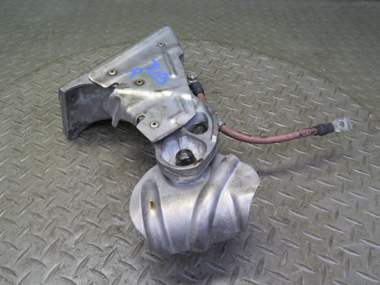 01-06 BMW E46 330Ci M54 Set of 2 Engine Left & Right Motor Mount Support OEM