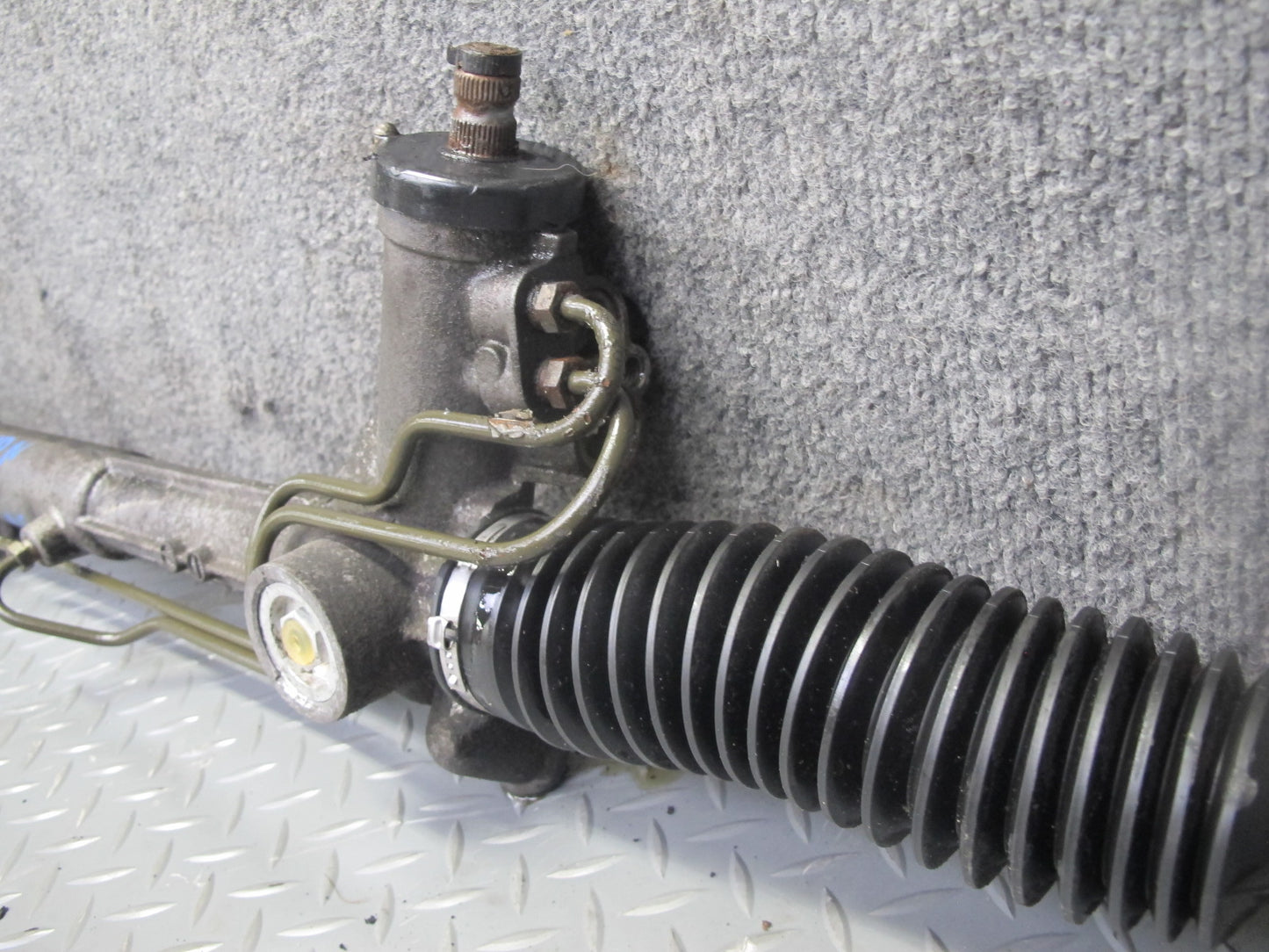 1999-2005 Porsche 911 Carrera 996 Power Steering Rack AND Pinion Gear Assy 97K