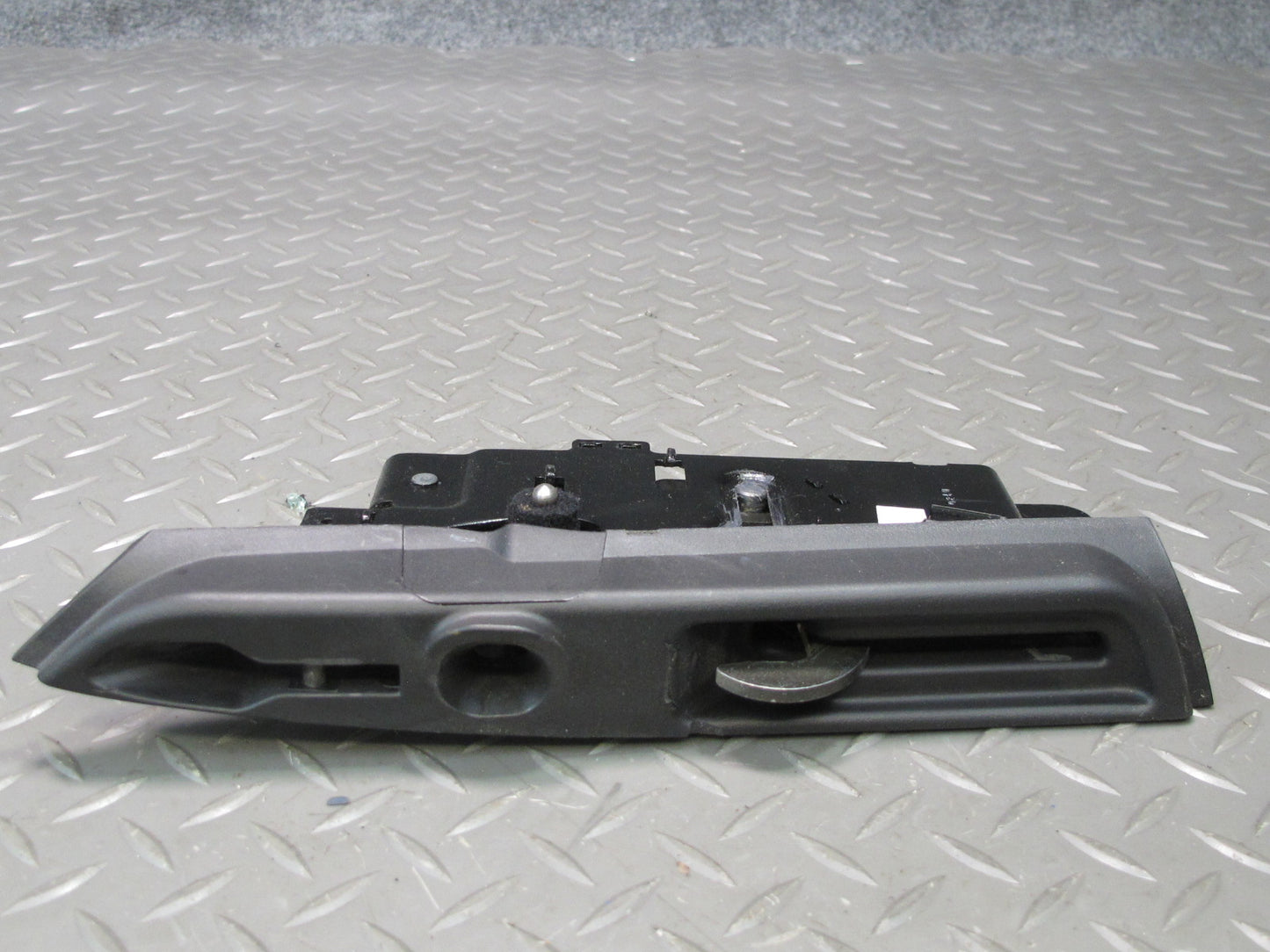 03-06 Chevrolet SSR Front Right Roof Lock Latch OEM