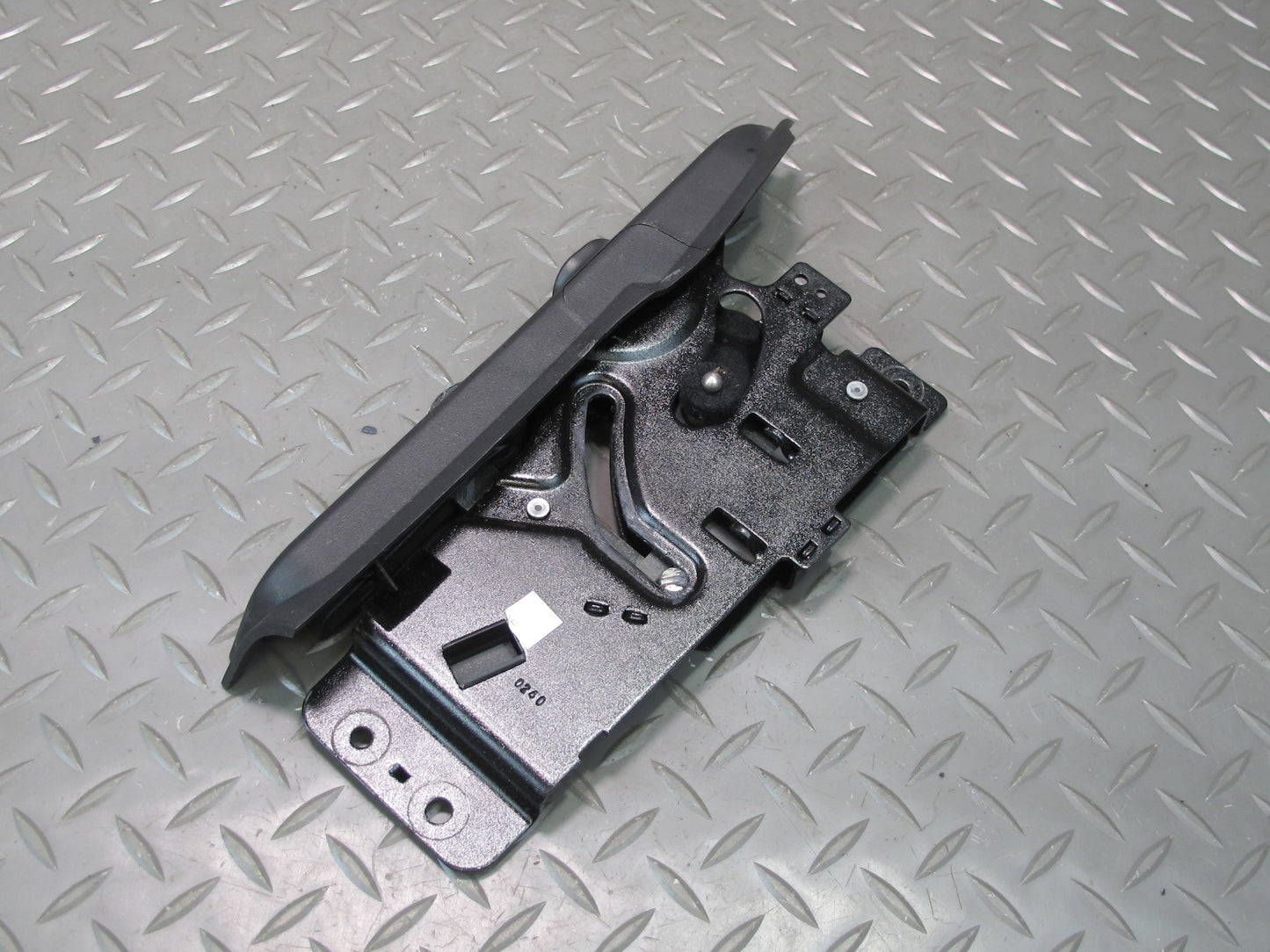 03-06 Chevrolet SSR Front Right Roof Lock Latch OEM