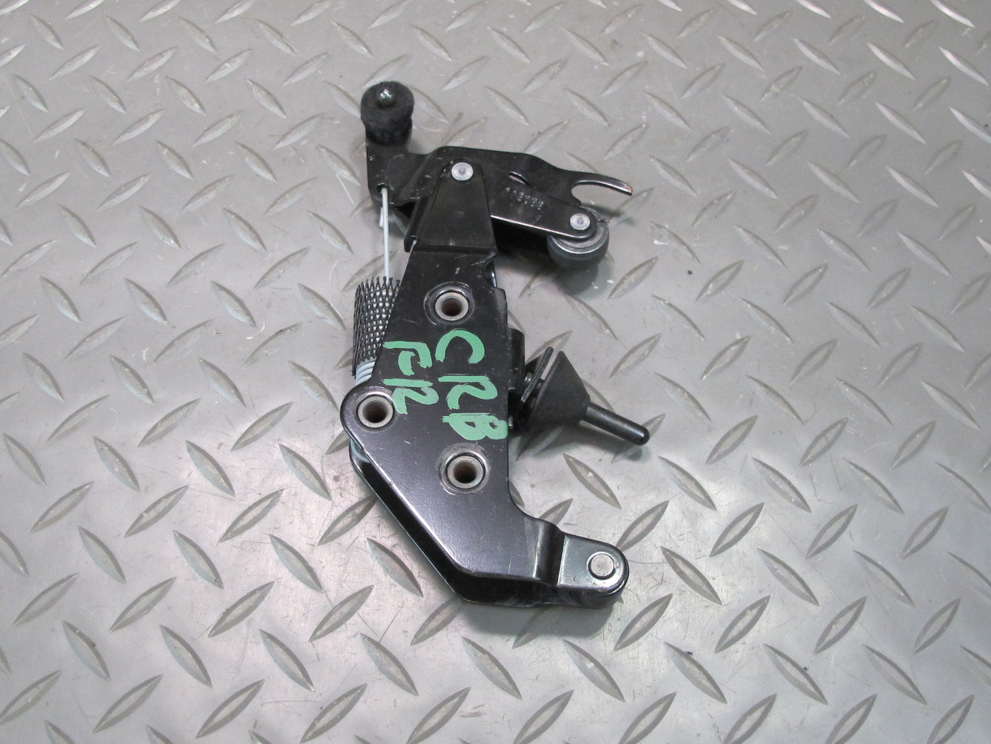 03-06 Chevrolet SSR Front Right Roof Windshield Frame Lock Latch OEM