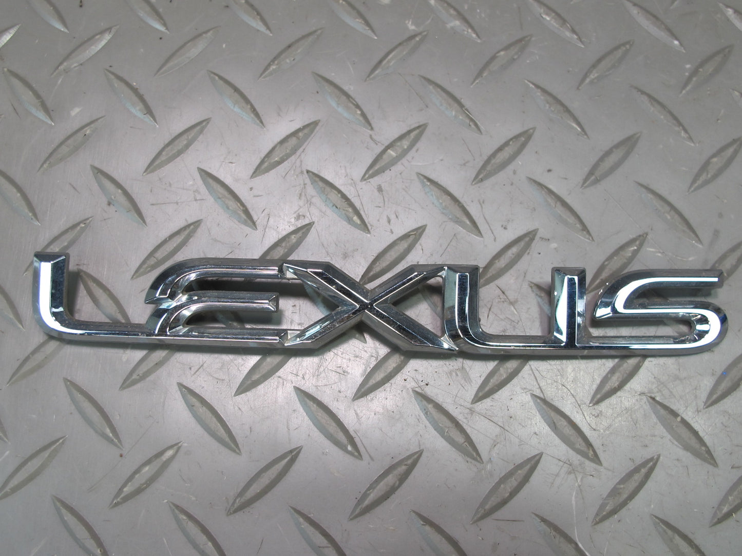 08-14 Lexus USE20L Is-f Rear Trunk Lid Lower Logo Badge Set OEM