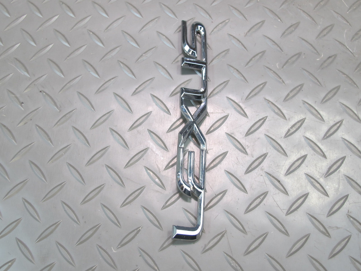 08-14 Lexus USE20L Is-f Rear Trunk Lid Lower Logo Badge Set OEM