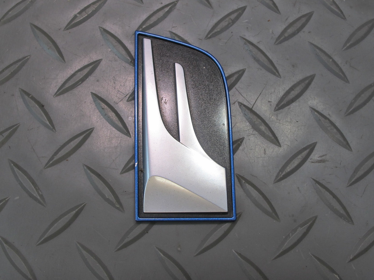 08-14 Lexus USE20L Is-f Rear Trunk Lid Lower Logo Badge Set OEM