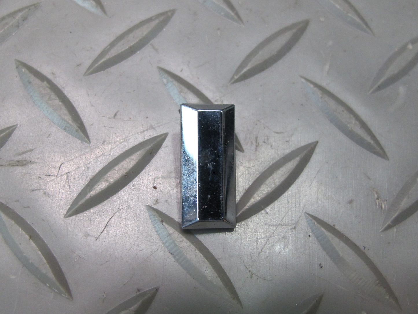 08-14 Lexus USE20L Is-f Rear Trunk Lid Lower Logo Badge Set OEM