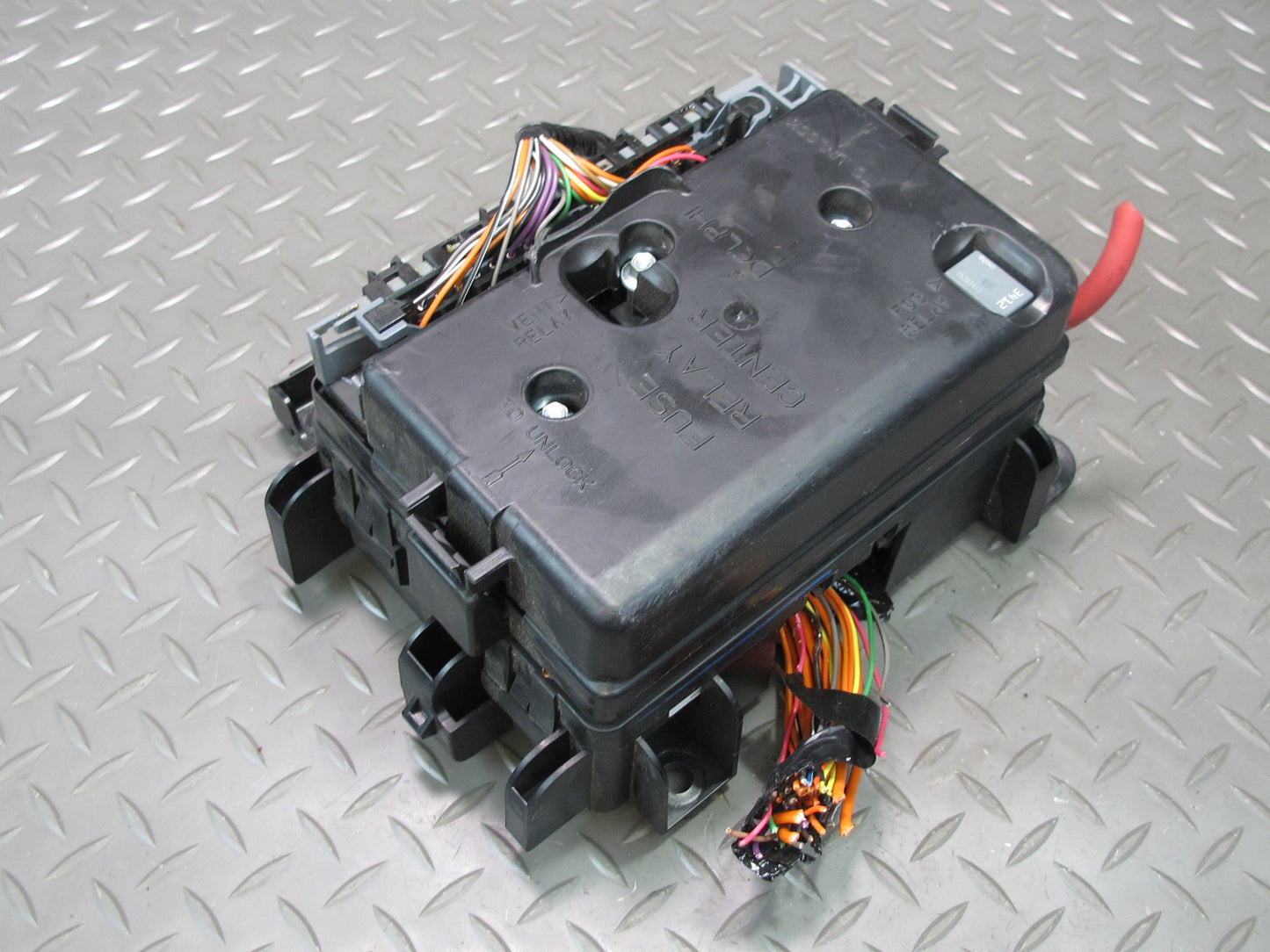 2005 Chevrolet SSR 6.0L A/T Cabin Interior Fuse Box OEM