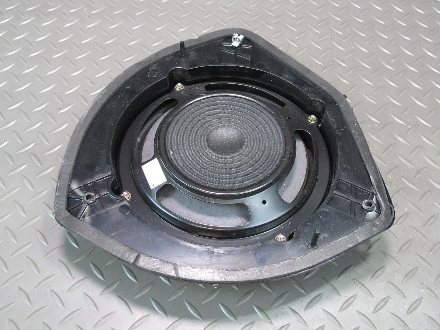 03-06 Chevrolet SSR Set of 2 Front Left & Right Door Bose Woofer Speaker OEM