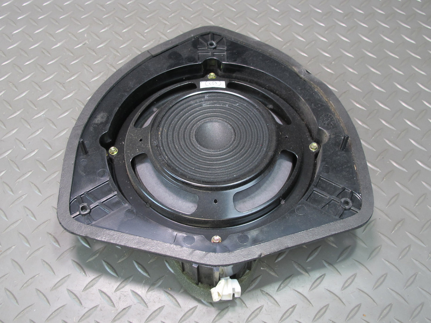 03-06 Chevrolet SSR Set of 2 Front Left & Right Door Bose Woofer Speaker OEM