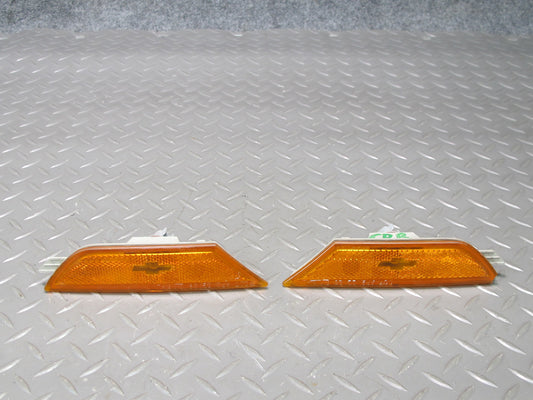 03-06 Chevrolet SSR Set of 2 Front Bumper Left & Right Side Marker Light OEM