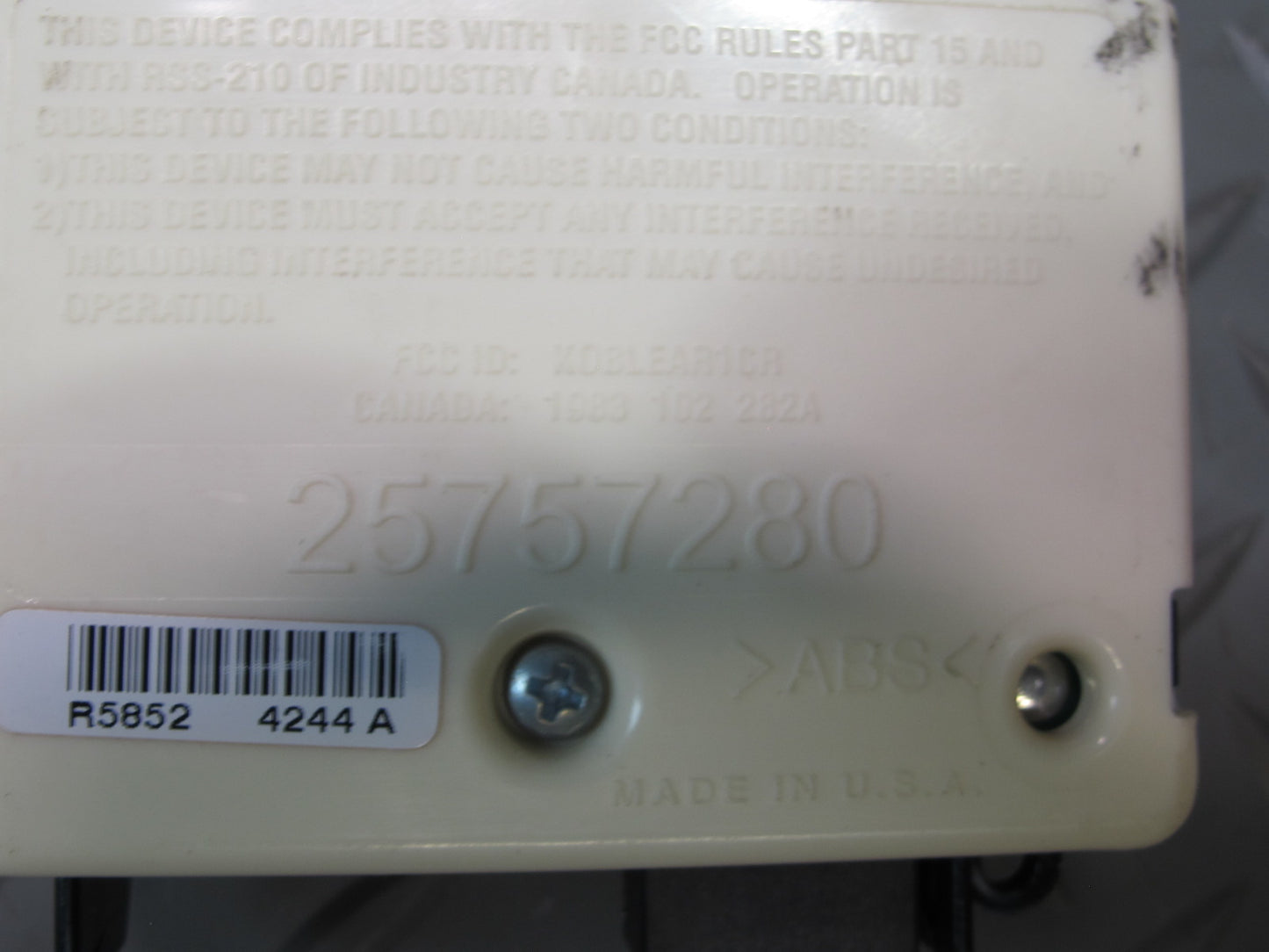 03-06 Chevrolet SSR Theft Locking Control Module 25757280 OEM