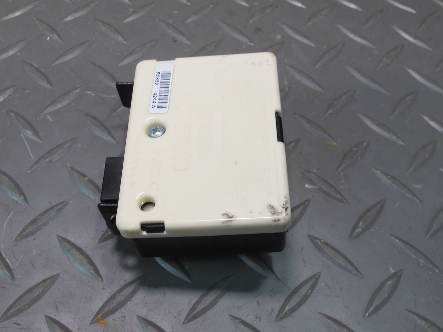 03-06 Chevrolet SSR Theft Locking Control Module 25757280 OEM