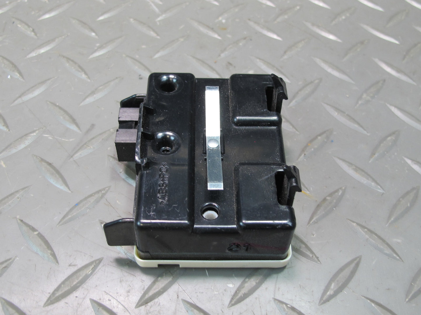 03-06 Chevrolet SSR Theft Locking Control Module 25757280 OEM